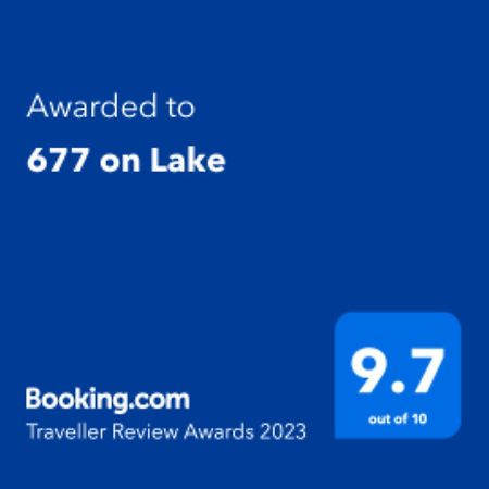 677 On Lake Wildernis Extérieur photo