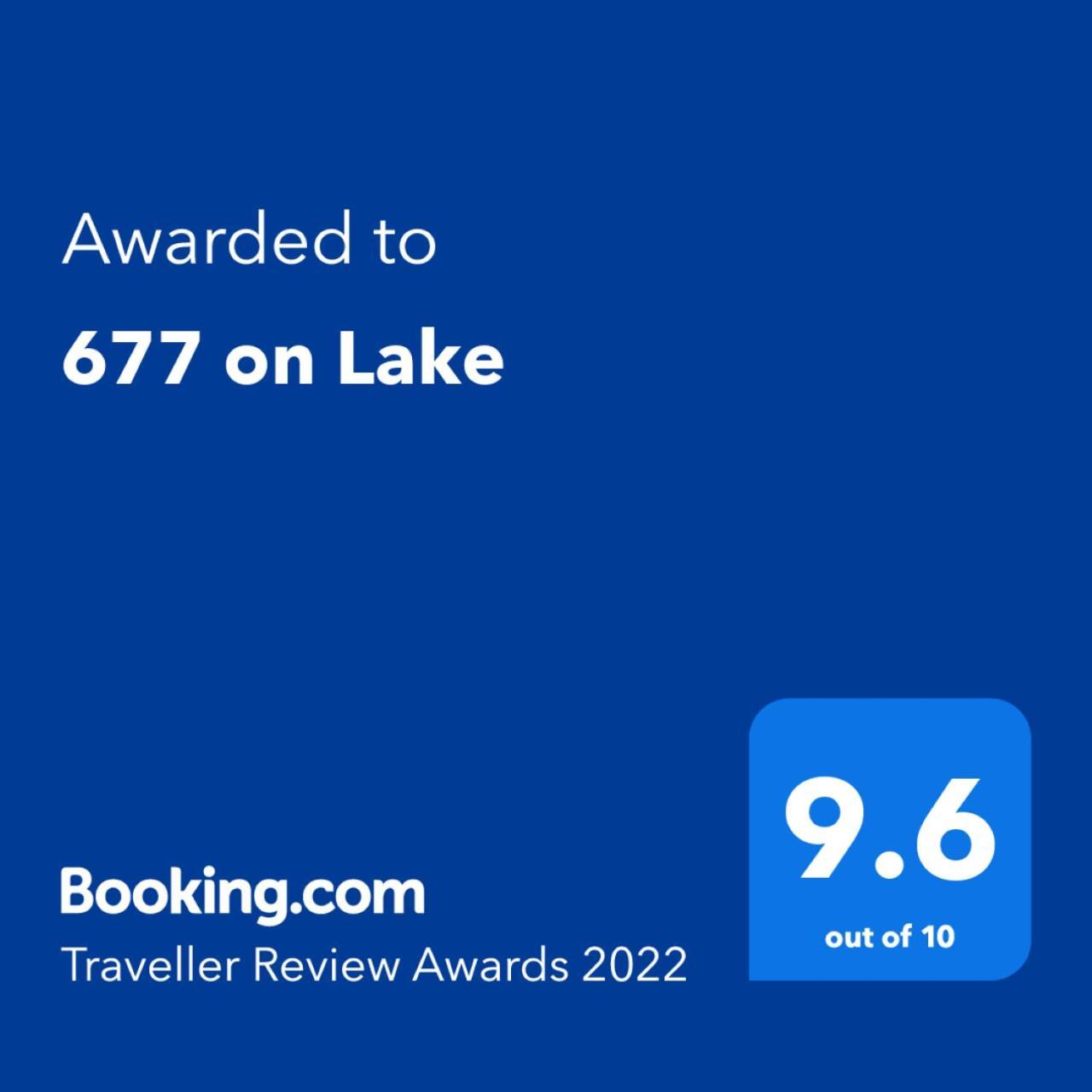 677 On Lake Wildernis Extérieur photo